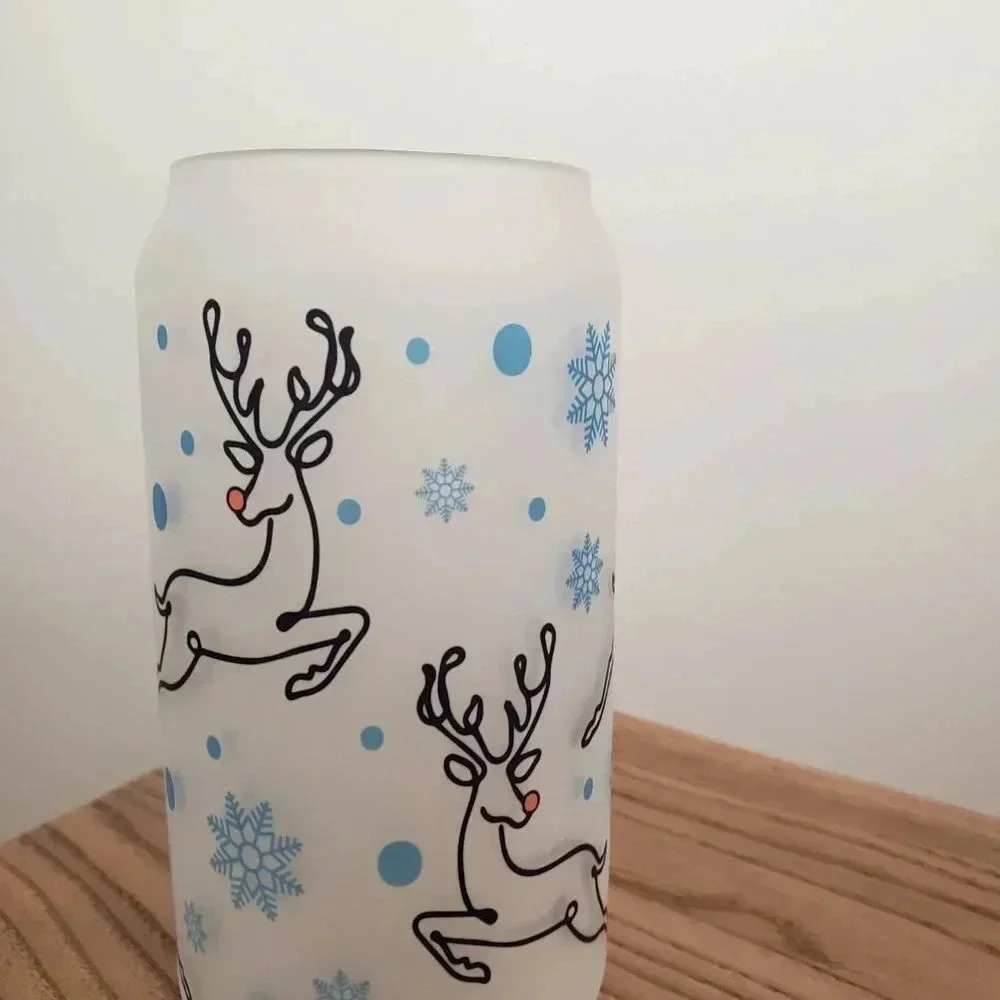 Glass cup with reindeer and snowflakes includes lid and glass straw,‎ 18oz cup